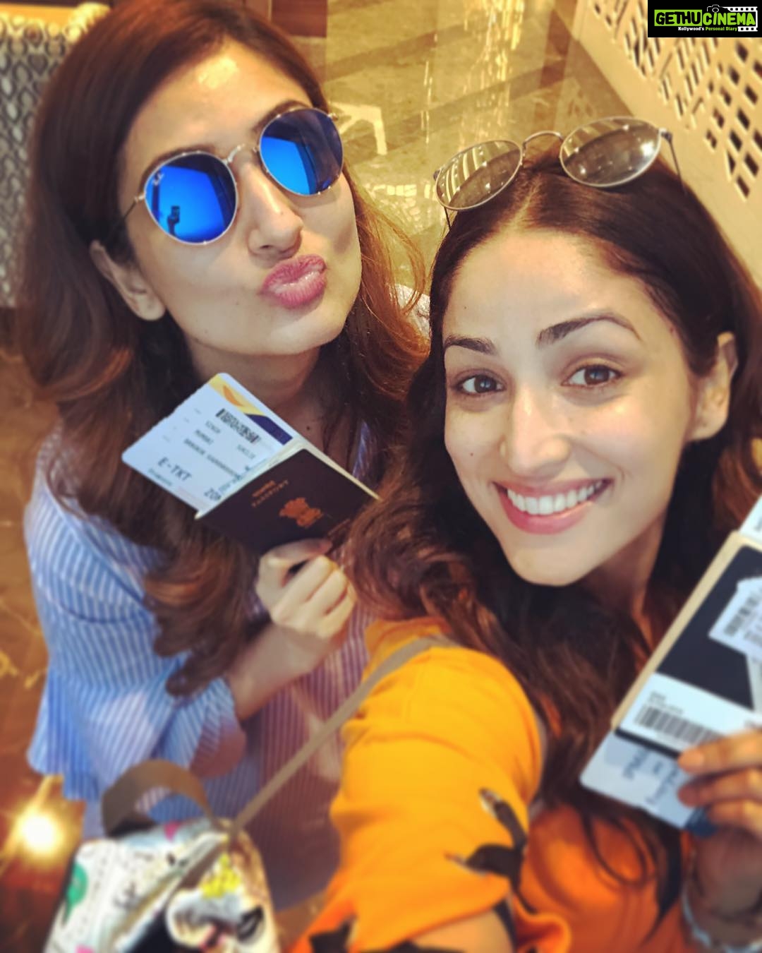Yami Gautam Instagram - Flying high with @surilie_j_singh #Workation 😛✈️😁🤩