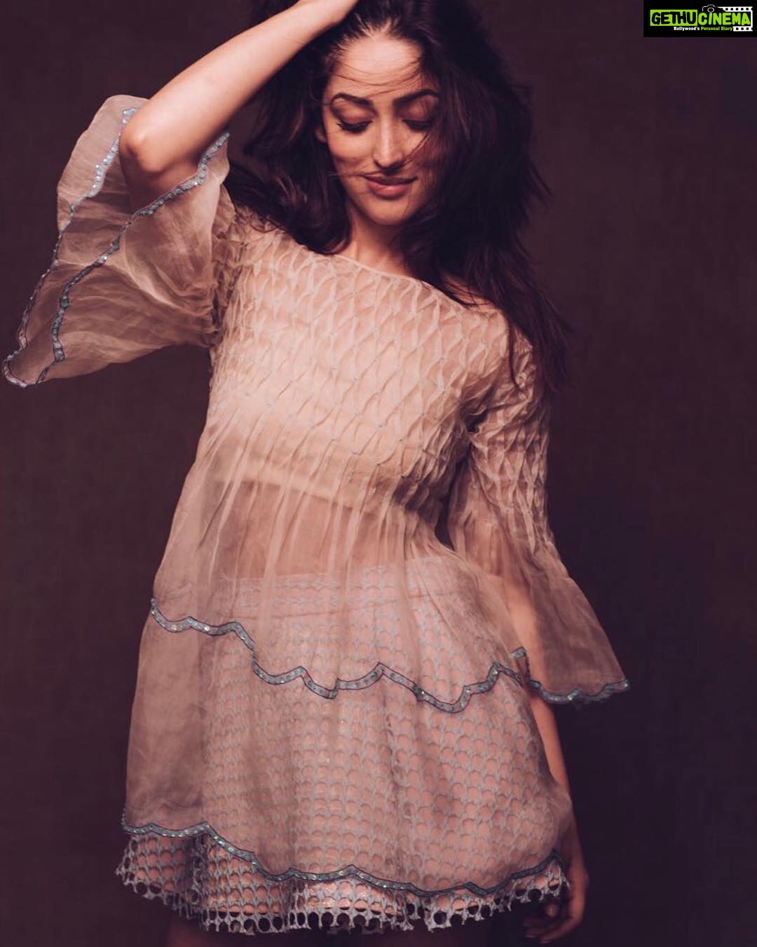 Yami Gautam Instagram - The secret is always in the eyes.. for they are a reflection of our soul... pic courtesy @prasadnaaik #lifeexplorer
