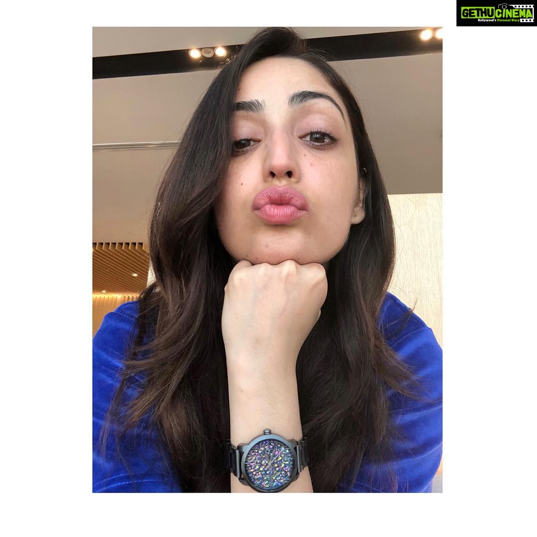 Yami Gautam Instagram - Just when you can’t wait to get back home & your flight hits a delay 🤨