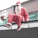 Yuthan Balaji Instagram - The most Skillful Santa! 🎅 @prsoccerart Wish you all a Merry Christmas and a Happy New Year!☃ #santa #santaclaus #prsoccerart #prsoccerartacademy #pradeepramesh #footballindia #viralfootball #indianfootballfans #howtodoaroundtheworld #redbullchennai #redbullin #redbullgivesyouwings