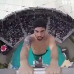 Yuthan Balaji Instagram - Carlos Gimemo high dive handstand 😱