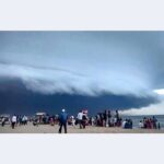 Yuthan Balaji Instagram – #Clouds resembling #Giant #waves! 
Place- #Marina #beach #today #evening 😳

#Chennai #Weather #rain #Nature #global #warming #globalwarming Marina Beach,  Chennai-Tamilnadu