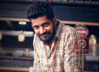Yuthan Balaji Instagram - I am so beautiful, in so many ways. What I have to offer is limitless. My aura is infectious. I radiate love, life, masculinity, feminity, sex, youth, happiness, healing, health, strength, duality. I'm my own healer, protector, opponent, muse. I love myself. Let me end this year happily and start tomorrow the new year with a fresh start 😇 with a new me, evolved! ❤️ #HappyNewYear #staypositivewithyuthan • 📸 @nettv4utamil • • #positivity #positivevibes #positivequotes #quotes #quoteoftheday #motivationalquotes #bepositive #motivated #motivation #positive #motivator #scorpio #spirituality #awakenin Tea Trails Chennai