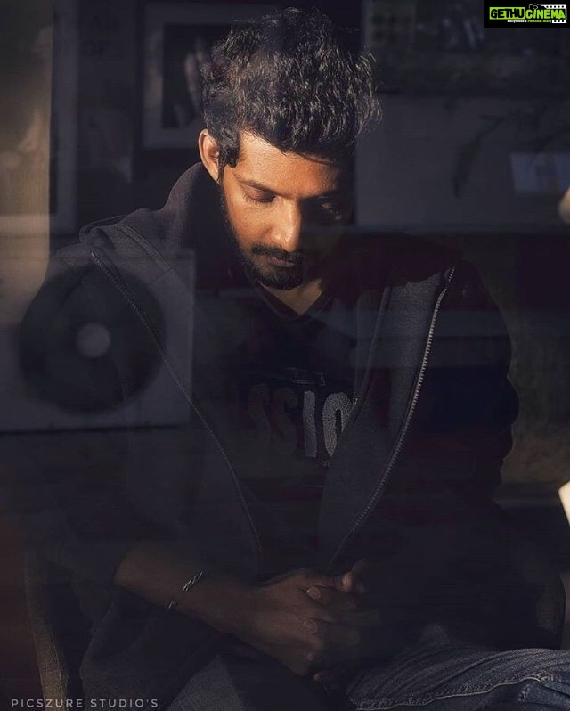 Yuthan Balaji Instagram - When you can't find the sunshine, Be the sunshine...!⠀ PC: @sarankumarchinu⠀ Assisted by: @steve_hari_ @vaisagh_trendythamizha .⠀ #kYuthanBalaji⠀ #YuthanBalaji #Yuthan⠀ #StayPositiveWithYuthan Yuthan Balaji