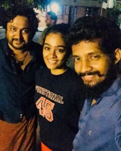 Yuthan Balaji Instagram - The three musketeers from the shooting spot of #BawaLodge #BobbySimha #gayathrieshankar #kYuthanBalaji #Yuthan #YuthanBalaji #amazon #dreamwarriors #amazonprime @primevideoin @amazon @amazondotin