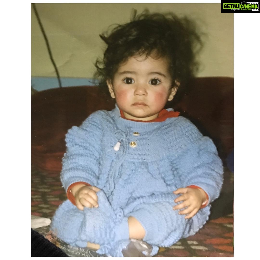 Zaira Wasim - 187.9K Likes - Meow!🐱 #ThrowbackThursday