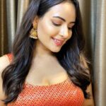 Aanchal Munjal Instagram - Wishing everyone a veryyyy Happy Dussehra and Vijay Dashami !!! ❤️ May Lord Ram and Maa Durga always bless us with love, light, happiness and may goodness always triumph over anything in life !!! 😍🧿😇🙏🏻