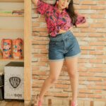 Aanchal Munjal Instagram - My fav shorts these days .. 🙇🏻‍♀️💝 Styled by @theanunarang Outfit @urbanic_official 📸 @akshayphotoartist Location @indiestayshotel