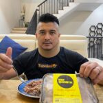 Aaron Aziz Instagram - SubhanAllah Sekarang abg tak boleh exercise so Diet sangat penting… walaupun leher sakit tapi abg tetap …………. Tetap apaaaa?!!! #abgguntingsendiri #abgrambutPKP #abgwarningkorangjgntegurRambutAbg #abgrimas @dietmonsta