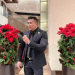 Aaron Aziz Instagram - Sejak dua menjak ni isteri Abg asyik ingatkan abg yg abg dah 40s.. Dia tak tahu ke age is just a number? #abgygbeliberas #abgisjoking #abgDressUp #abgasyikKenaBeliPokok Anyway gambar ni nak tunjuk apa Eh? Abg punya Arm ke? @officialaksomalaysia #AksoGT abg ke? Suit @lordstailor abg ke? Cer cakap cer cakap AiseyMan… #abgisyoungbutnotyoung #abgpositive #abgtetapHeroisteriAbg 🤪 #abgBengangAjeCommentBaringKatilCommentBlackhead