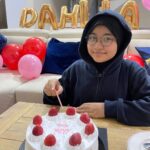 Aaron Aziz Instagram - TabarakALLAH Alhamdulillah my youngest princess @dahliaarissaaaron turns 11 now. Sorry sayang we couldnt throw you a party due to lockdown but Takpe kan asal kan all our family are safe and healthy. How time flies felt like only yesterday you were a baby. Now Daddy’s big baby dah besar so more responsibility, discipline and effort in religion and studies ok Adik. No matter what Daddy will always support you, care for you, love you and be there whenever you fall. Like how Daddy always tell Kakak you will never find another man who can love you like Daddy. Love you to the moon and back a trillion times. #HappyBirthdayDahlia #Dahliaturns11 #Daddysgirl Thank you @balloon_bar walaupun PKP kita tetap boleh decor Rumah! Last min order and terus sampai kat Rumah! Tinggal letak aje! Dari dahlia 4 tahun kita dgn Balloon Bar! Cake Sedap dari @yasminezalmancakes ordered 2 days ago. Dahlia tak suka chocolate cake so we asked for strawberry cake! Check her out for quality delicious cakes! 💯