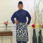 Aaron Aziz Instagram – Alhamdulilah best time to get this Samping instant @bandofbraders  Now on promo! Check out www.bandofbraders.com 

(Baju melayu Aaron Aziz by Jakel)