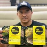 Aaron Aziz Instagram - Salam semua! Ni la yg Abg makan hari hari. Alhamdulilah sangat menolong dlm weight loss dan cholesterol Level pun better now! So abg nak recommend korang and mesti try k. InshaAllah *Discount Promo code* First 20 get RM20 off with min purchase of RM50! Log on to www.dietmonsta.com enter Code: aaronaziz #abgdiet #abgjagacalories #abgcandothis Follow @dietmonsta