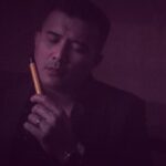 Aaron Aziz Instagram - Nantikan!!! Abg payung #KLgangster3 “I told you long ago on the road I’ve got what they’ve waiting for”.. @officialaksomalaysia @datoadzwan #aksoX #AkuAksoX #Budakrantai @BeRadical #itsnotVapeitsaLifestyle Biceps pun dah tak muat.