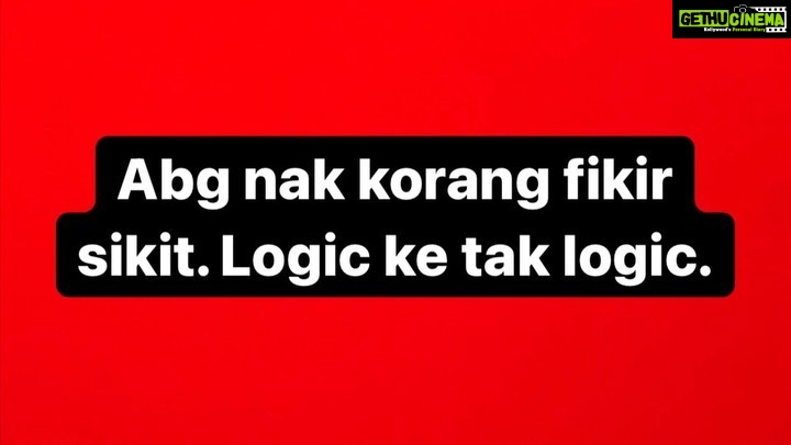 Aaron Aziz Instagram - Must watch sampai habis… make sense tak apa yg Abg cakap. Kepada remaja remaja kat luar Kalau Ayah korang hisap rokok korang rasa adakah ini alternatif yg boleh dipertimbangkan? It’s not just a vape it’s a Lifestyle #aksoX #akuaksox #StopSmokingstartVaping #BeRadical @officialaksomalaysia @datoadzwan