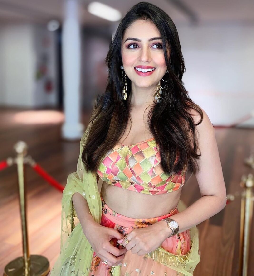 Aarti Chhabria Instagram - 💖 #saturdaynightlive