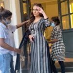 Aarti Chhabria Instagram - Thursday Message 🥰 “Khud ki bhi sun le kabhi….. “ 💃🎥 . . . . #shootlife #salwarsuits #khudkibhisunlekabhi #aartichabria #photoshoot #modeling #actorslife