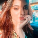 Aathmika Instagram - Hey you!! You guys mean a lot to me. Sometimes I don’t come often here but I want to let you know you guys are amazing. Thank you for being my strength. Sending you loads of warmth from this hot sunny day🌞❤️ Love you 🥰 #muah