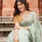 Aathmika Instagram - Happy Diwali 🪔 Wishing you loads of happiness and positivity to you and your loved ones. Love you loads 😊✨ Styling - @anushaa13 Outfit - @weaveinindia Accessories - @rimliboitique MUAH - @kalwon_beauty Clicked - @kiransaphotography Coordinated - @cinderellarobert