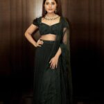 Aathmika Instagram - Wassup ✨ Clicked @pranav.foto Outfit: @mahimamahajanofficial Jewellery: @kishandasjewellery Styled by: @nikhitaniranjan