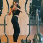 Aathmika Instagram - Where do I find motivation ?? Just look in the mirror 🪞❤️ #consiousliving #aathmihearts