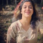 Abhirami Suresh Instagram - They would run to you, At their worst, If you were their home, And away from you, At their worst, If you’re just a little something.. Know what you’re to people whom hold close to your heart :) - flutimescribbles #Scribbles #PeaceOut