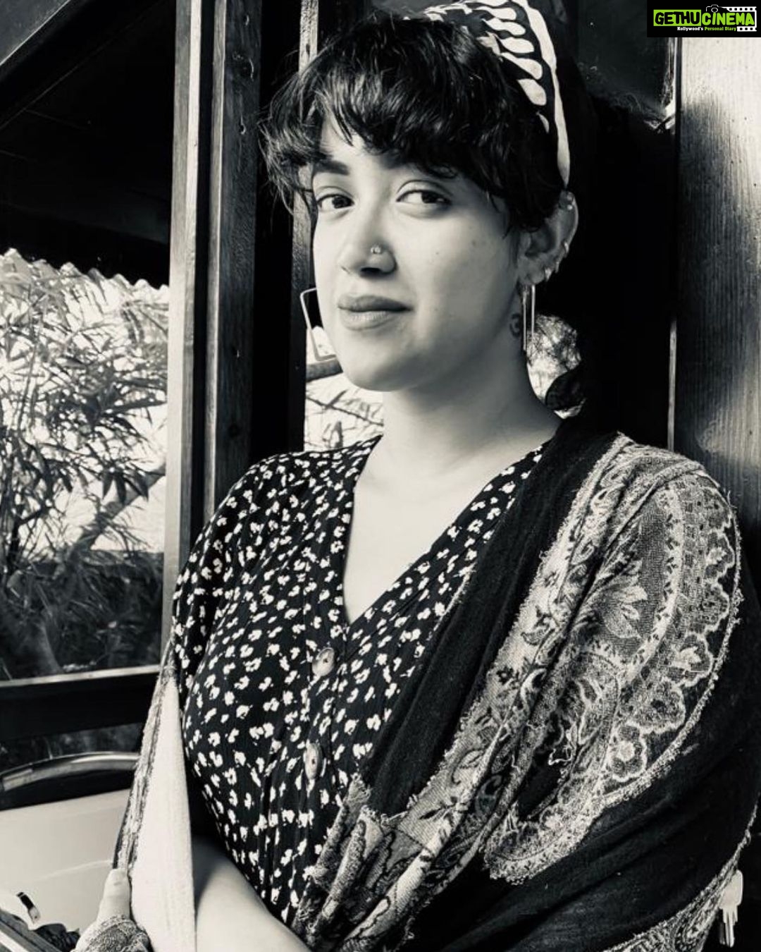 Abhirami Suresh Instagram - Never dim your light You’re born to shine Love to all ♥️✨