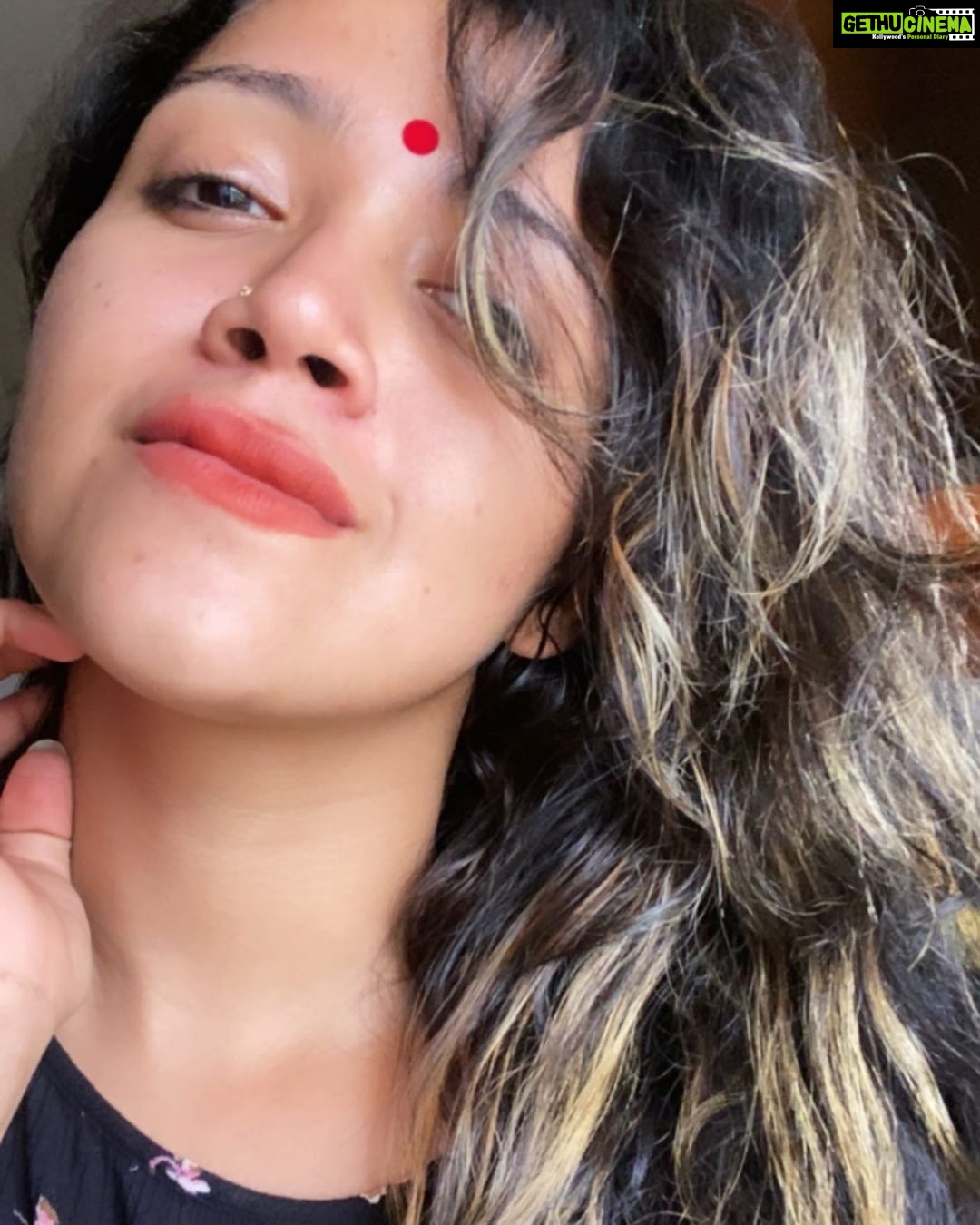 Abhirami Suresh Instagram - Why can’t we all just starting spreading love than hate? Daaaaym. 🥺