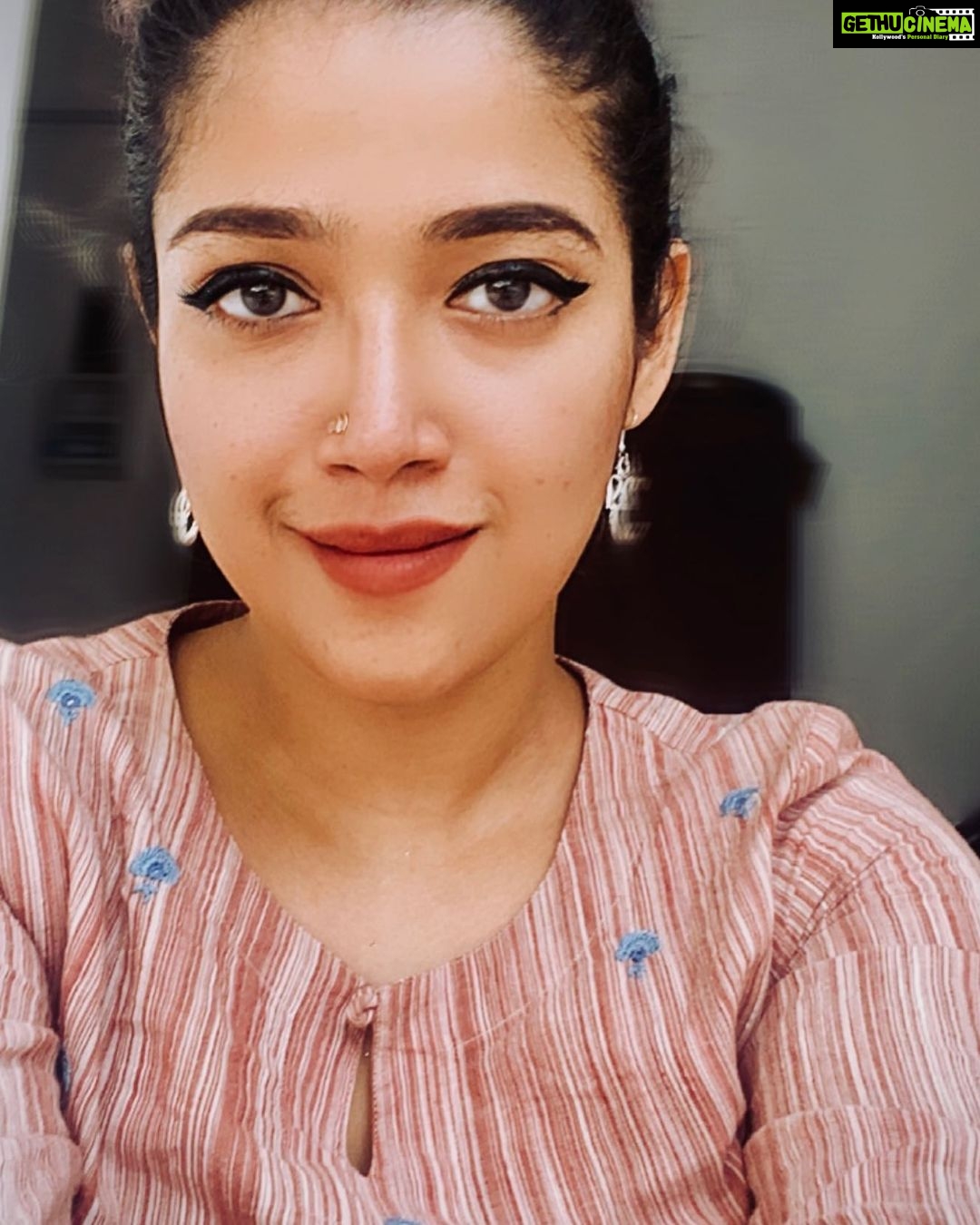Abhirami Suresh Instagram - Working on yourself is the best way to start changing things for the better :) #Love #Amen