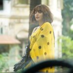 Adah Sharma Instagram - POLL :Yesss or YASSS Saree and Gloves Kaali Peeli looking for trouble 💛🖤🙃 for the @filmfare awards Uploaded raw images without any edit because they looked nice to me 🤪 📸@biryanimasala Styled by @juhi.ali Hair @snehal_uk Saree @suta_bombay @rubansaccessories Heels @charleskeithofficial @jagats38 for getting us the kaali peeli 😉 , , , , #100YearsOfAdahSharma #filmfareottawards2021 #filmfareawards