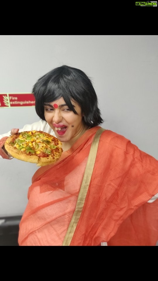 Adah Sharma Instagram - TAG someone who likes pretty girls ❤️ #naturalbeauty #naturalmakeup #naturalmakeuptutorial . Since everyone is sharing Behind the Scenes getting ready videos.....This is us ! My team who makes sure I'm always looking my best and in high spirits (the only intoxicating substance involved is pizza) Team A : @jagats38 @snehal_uk @juhi.ali @asira.tarannum @rajnigandhashekhawat @makeup_sidd @_makeup__andy @azeem_khann . . #100YearsOfAdahSharma #adahsharma #RavivaarWithRadha