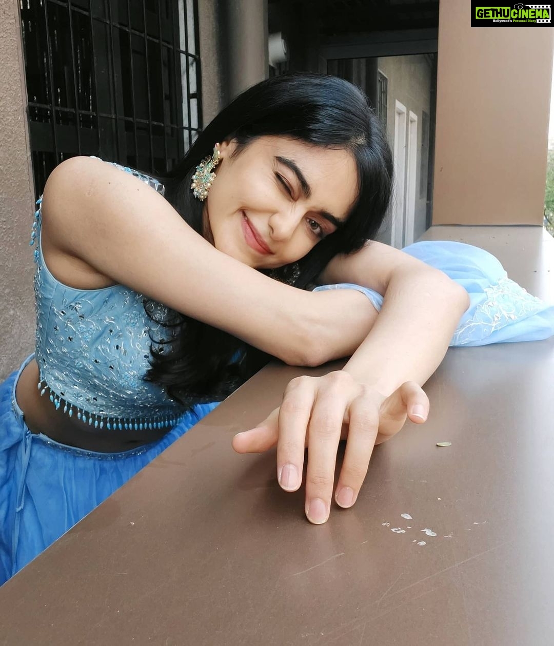 Adah Sharma Instagram - Blessed are those whose hearts can bend for they will never be broken π€© New year's resolution : to work on my cardiac flexibility ππ€ Blue poison dart frogs are considered one of the most toxic or poisonous animals on earth β€οΈβ€οΈ , , , SWIPE at your own risk The poison from the blue poisonous frog can cause swelling , nausea and muscular paralysis . πββοΈ @snehal_uk π§@juhi.ali @asaga.in @kharikajai @rubansaccessories #100YearsOfAdahSharma #adahsharma #WindowWoman