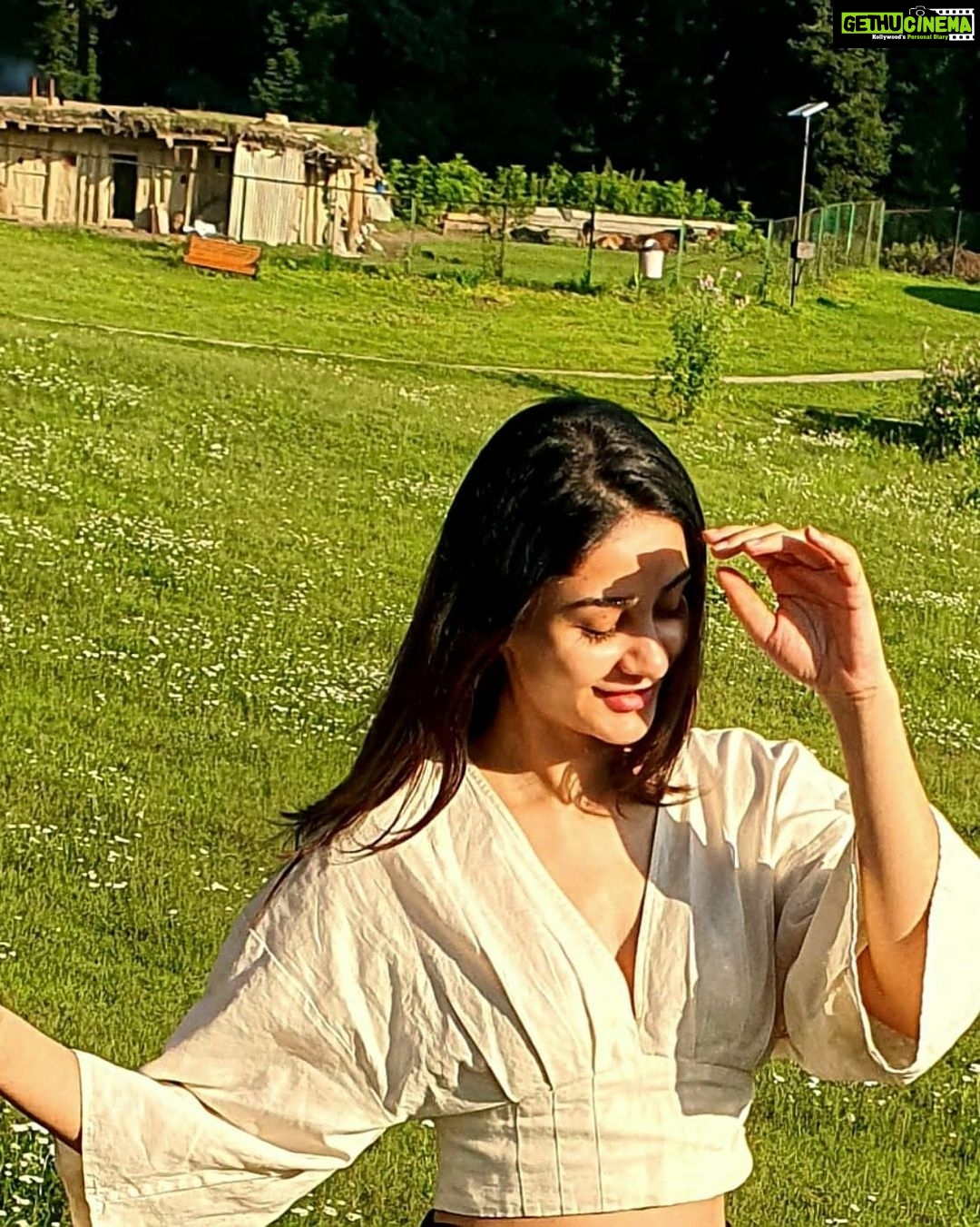 Aditi Arya - 22.3K Likes - Autopilot.
