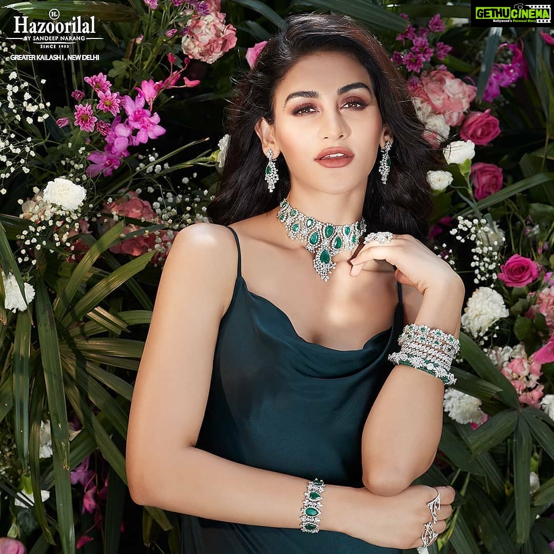 Aditi Arya - 14.2K Likes - Soleil, soleil.
#Repost @hazoorilaljewellers
• • • • • •
Hazoorilal By Sandeep Narang at Hazoorilal Jewellers GK-1
Sunlit Jewels- Glowing Emeralds and Dazzling Diamonds romancing against a floral drama.
In stores now
GK-1•DLF EMPORIO•ITC MAURYA
#HazoorilalBySandeepNarang #Campaign2019-20 @aryaaditi #HazoorilalCampaign #Gold #Diamonds #Polki #Emeralds #BridalJewellery #WeddingJewellery #JewelleryTrendsetters #GK1 #ItcMaurya #DlfEmporio #HazoorilalJewellers #Hazoorilal
Photography - @shivamm_paathak
Stylist - @shauryaathley @ayeshaaminnigam
Makeup - @shaan_makeup_artist