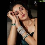 Aditi Arya Instagram – #Repost @hazoorilaljewellers
・・・
Dreaming in Diamonds – A classic combination of Emeralds and Diamonds for a resplendent Bride .
In stores now 
GK-1•DLF EMPORIO•ITC MAURYA

#HazoorilalBySandeepNarang #Campaign2019-20 @aryaaditi #HazoorilalCampaign #Gold #Diamonds #Polki #Emeralds #BridalJewellery #WeddingJewellery  #JewelleryTrendsetters #GK1 #ItcMaurya #DlfEmporio #HazoorilalJewellers #Hazoorilal 
Photography – @shivamm_paathak 
Stylist – @shauryaathley @ayeshaaminnigam
Makeup – @shaan_makeup_artist