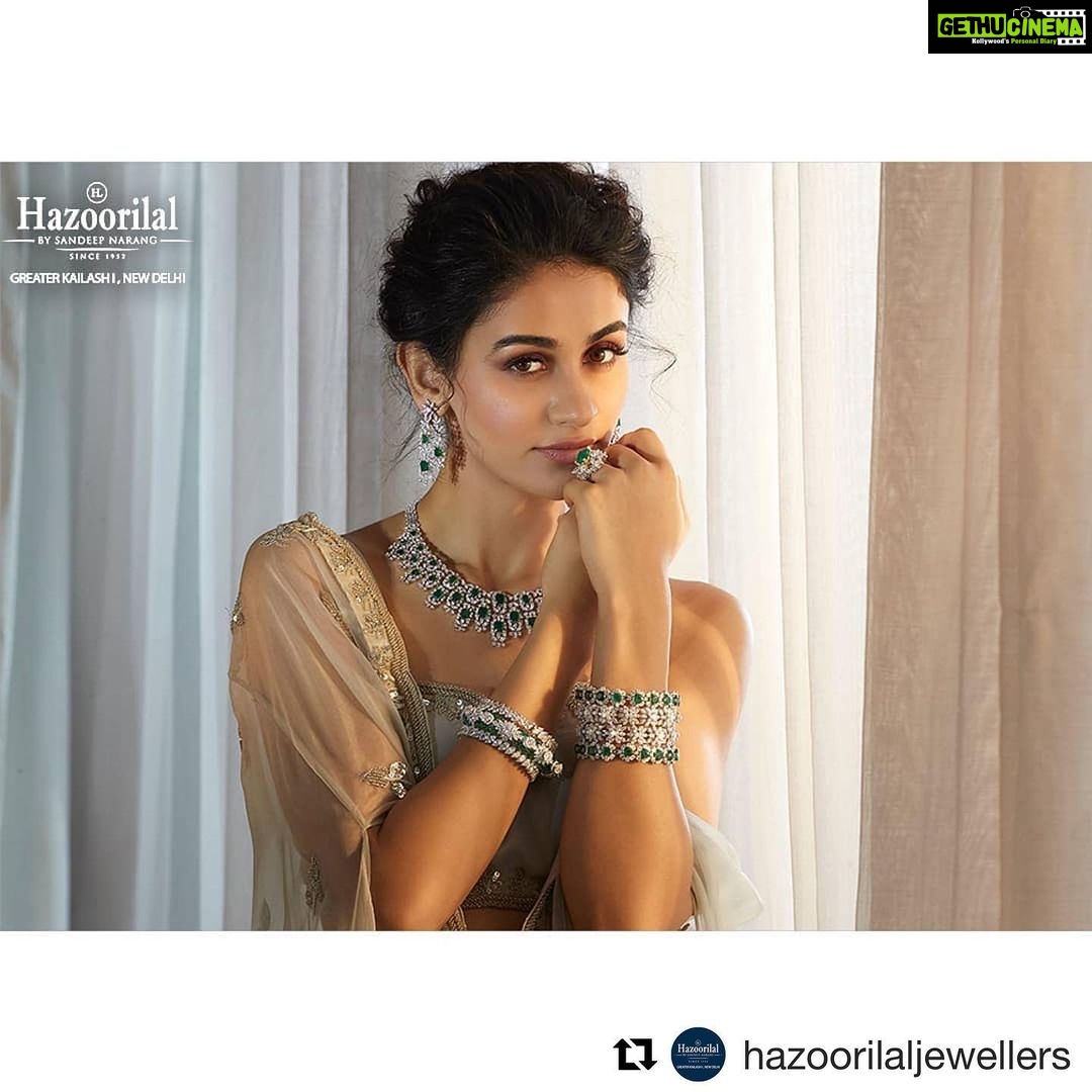 Aditi Arya - 14.5K Likes - #Repost @hazoorilaljewellers
・・・
Emeralds Green, Reigning Supreme
Unveiling our festive bridal collection 2019-20.
In stores now
GK-1•DLF EMPORIO•ITC MAURYA
#HazoorilalBySandeepNarang #Campaign2019-20 @aryaaditi #HazoorilalCampaign #Gold #Diamonds #Polki #Emeralds #BridalJewellery #WeddingJewellery #JewelleryTrendsetters #GK1 #ItcMaurya #DlfEmporio #HazoorilalJewellers #Hazoorilal
Photography - @shivamm_paathak
Stylist - @shauryaathley @ayeshaaminnigam
Makeup - @shaan_makeup_artist
Clothing- @ayushibhasinofficial