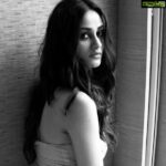 Aditi Arya Instagram - When I finally find my little low profile corner of AryaObscura but @sssuryaofficial reminds me we’ve got to complete the shoot. Throwback to more than a year ago. Lots of weight of various kinds has been lost since then, yeah? @tanvivoraphotography @inherchair @toabhentertainment