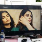 Aditi Arya Instagram – BTS with @anu.singh.puar clicked by @rublygmakeup @ballysandher.mua for #tmhp #punjabi #actor #actress #actresslife #monitor #setlife #onset #aditiarya #missindia #missindiaworld