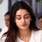 Aditi Arya Instagram - I become Rudolf when I cry, and sometimes on set you gotta cry the entire shift, without makeup to cover your flushed face. Strange to say I even like that look 😂 @portraitwala capturing on the set behind the scenes with @apoorvmauryaphotography #Eyedetox #sinusrelief #AblaNari #bts #candids #tantra #actorlife #ronadhona #mehnat #missindia #missindiaworld #actor