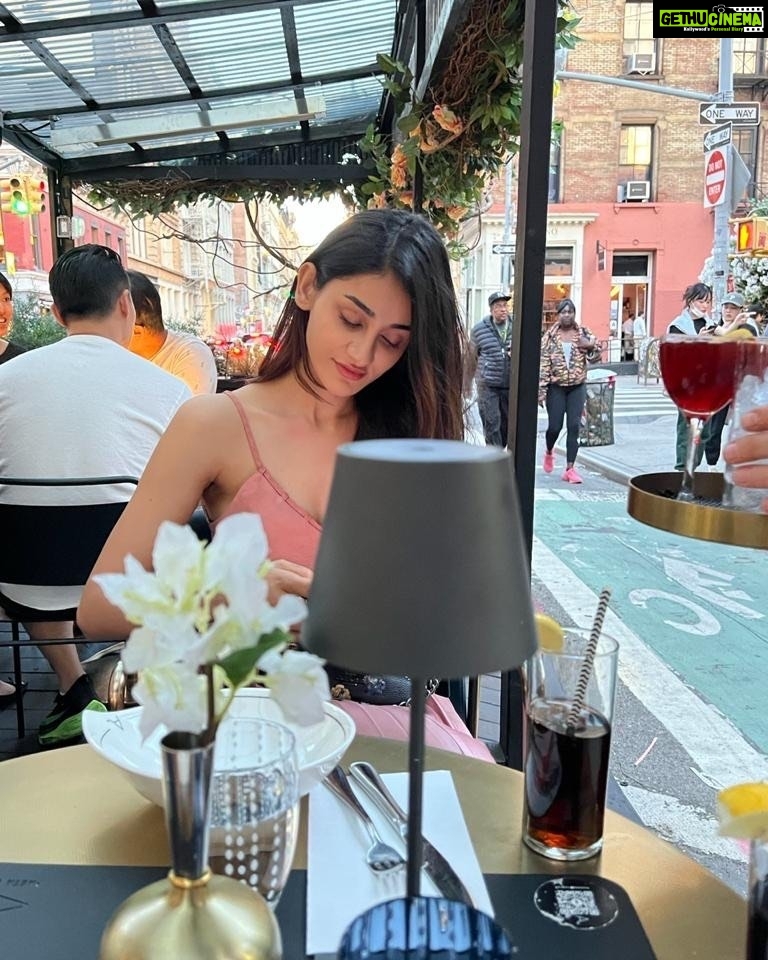 Aditi Arya - 16K Likes - Idamissu Hooman.