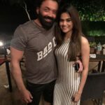 Aditi Sudhir Pohankar Instagram – Wish you a very very Happy Birthday 🎈 @iambobbydeol 
Babaji ki sada hi jay ! 
#bobbydeol #aashram #happybirthday #aaditipohankar #happy