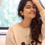 Aditi Sudhir Pohankar Instagram - After a long time, I wore this t-shirt and it went like.. . 🎥@kartikrathodphotos #mickeymousetshirt #hairday #goodmood #photosonbed #mickeymousefan #happymoments #wednesdayvibes #shenetflix #aaditipohankar