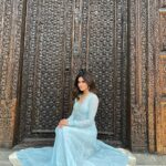 Aditi Sudhir Pohankar Instagram - She is a queen. Her soul is royalty . . . . 📸 @niveditapohankar HMU @khushbusoni06 #jaipur #india #incredibleindia #love #smile #instagram #instagood #insta #blue #fairmontjaipur #aaditipohankar #travelwithme #travel #travelgram