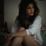 Aditi Sudhir Pohankar Instagram - She was one of the rare ones, So effortlessly herself, and the world loved her for it. - Atticus . Happy Sunday ! . . #she #aaditipohankar #netflix #netflixandchill #picoftheday #beauty #instagood #instagram #me #love #smile