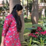 Ahana Kumar Instagram - Actually njan paavam aanu 👶🏻 Also just realised that I was twinning with those flowers 😍🌺 Bangalore, India