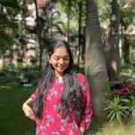 Ahana Kumar Instagram - Actually njan paavam aanu 👶🏻 Also just realised that I was twinning with those flowers 😍🌺 Bangalore, India