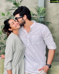 Aindrita Ray Instagram - Finally got an off from work to celebrate our happy 3rd!! Cheers @diganthmanchale 🥂 

Thanks for the click @divyamanchale 💚