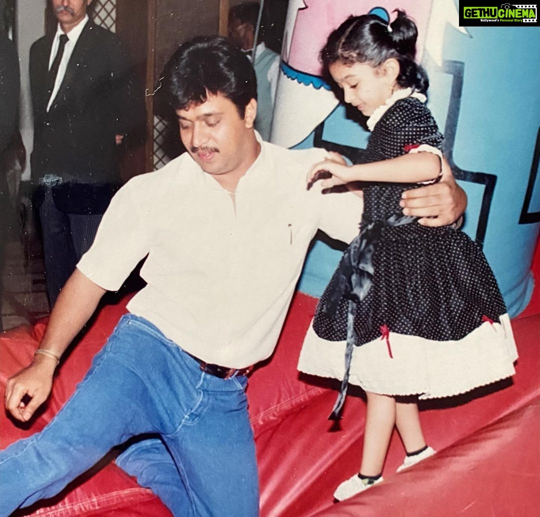 Aishwarya Arjun Instagram - Anyone who knows me even briefly is aware that I’m a super proud daughter! A true patriot, coincidentally but rightly born on our Independence Day! Learning that many of our real heroes have been inspired by him to join the army gives me a feeling I can’t put into words. Cheers to the best man I’ve ever known. HAPPY BIRTHDAY KING 👑 #actionking #arjunsarja