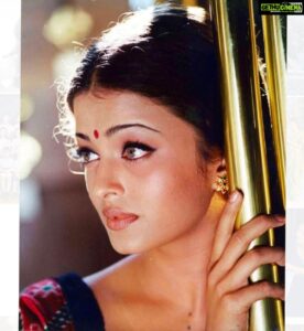 Aishwarya Rai Instagram - ✨❤️22 years of “HUM DIL DE CHUKE SANAM”💖I am reminded, by such an outpouring of love… but my dearest Sanjay… This one is evergreen… Forever… 💝THANK YOU🥰… and to ALL our audience world over… and my everLOVING family of well-wishers… THANK YOU FOR ALL YOUR LOVE…ALWAYS❤️🥰Much LOVE too 💝✨