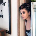 Aishwarya Rai Instagram – 😍Here’s lookin’ at you…❤️2019✨